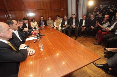 A pesar de las mentiras de Scioli y Pulti, ser� una temporada en familia