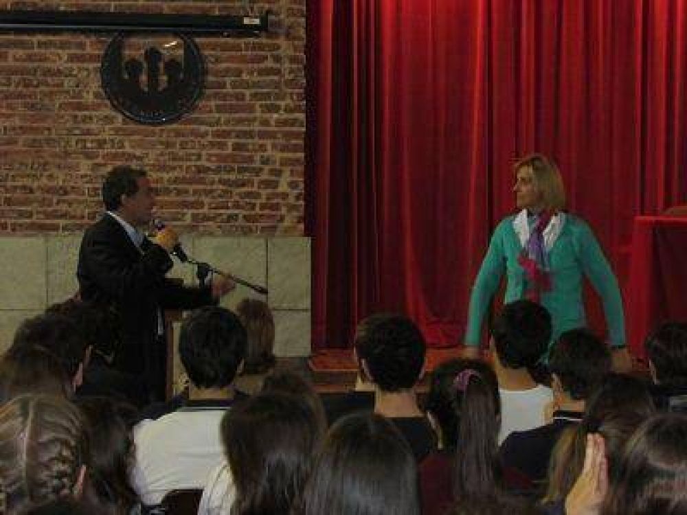 VILMA CON LOS J�VENES