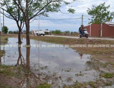 Un poco de alivio, pero inconvenientes por el temporal en S�enz Pe�a