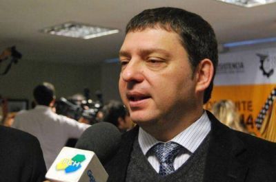 Descontento de comerciantes por sanci�n de leyes que los perjudican