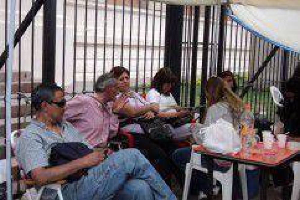  Hoy para el Frente de Gremios Estatales de Jujuy y se suman al reclamo de los Judiciales