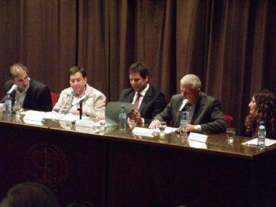 La Plata: apuntando a la seguridad, los candidatos a diputados debatieron en el Colegio de Abogados