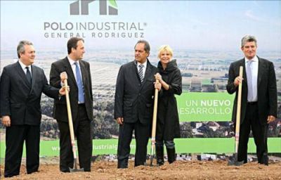 Scioli: la reindustrializaci�n del pa�s es un s�mbolo de una Argentina desarrollada
