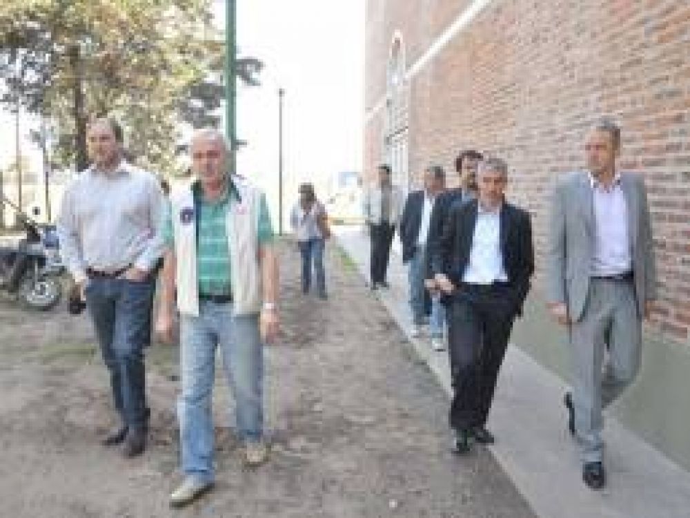 Meoni present� nuevas obras en el Complejo Gral. San Mart�n