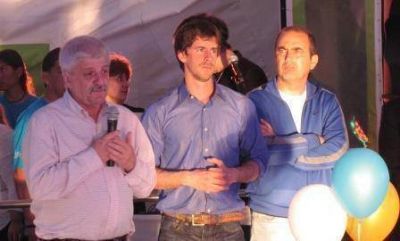 Luis Andreotti inaugur� la climatizaci�n de la pileta del Polideportivo N� 2