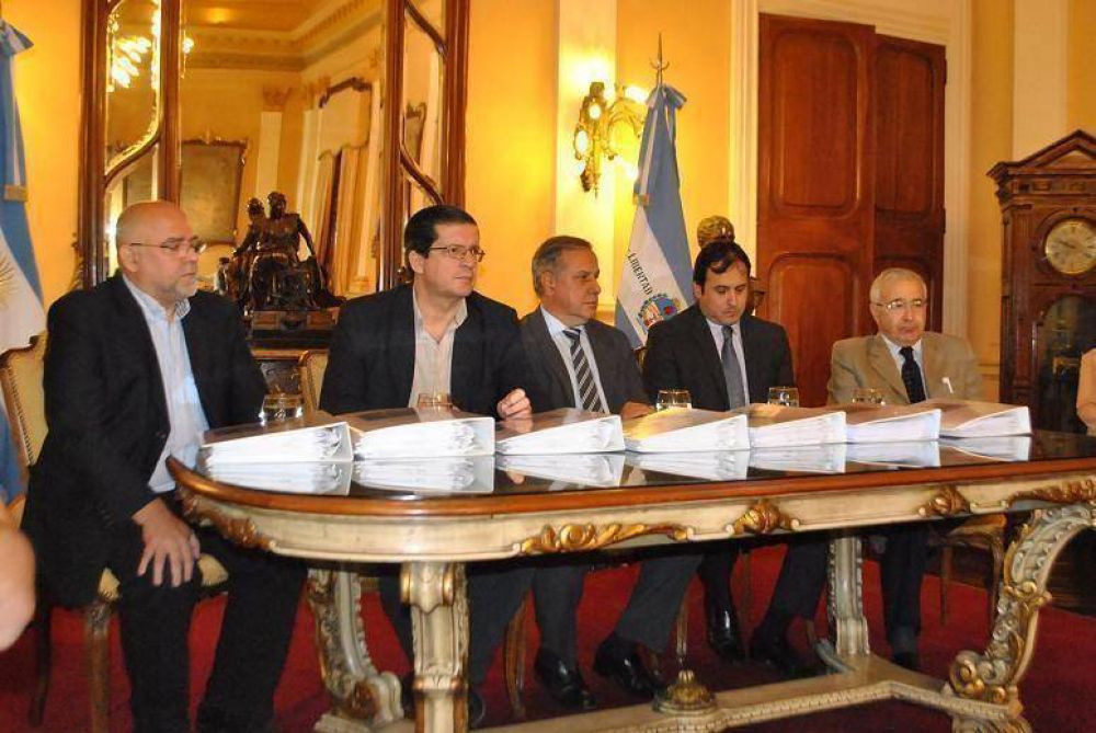 Nuevo Puerto de It� Ibat� : El Gobierno Provincial motoriza una obra clave para mejorar el desarrollo productivo