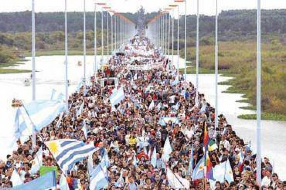 Asamble�stas retoman las movilizaciones