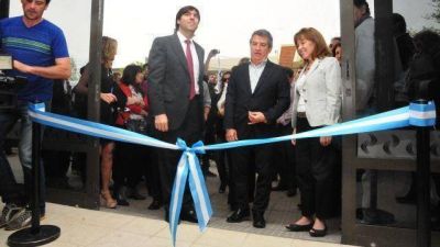 Con la presencia de Bossio se inaugur� una nueva Unidad de Atenci�n Integral de Anses 