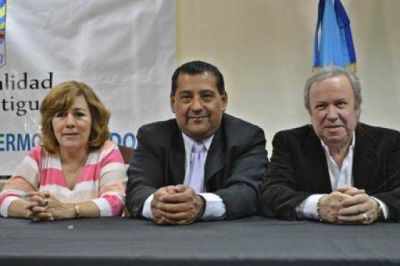 Peralta subray� la necesidad de sostener comportamientos democr�ticos