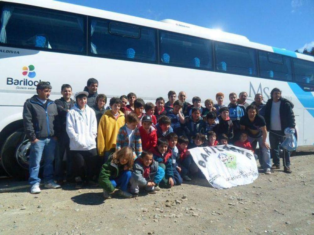 Chicos del SEFI viajaron a ver Argentina-Per�