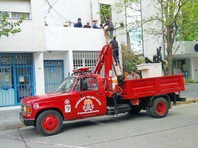 Conmoci�n por el suicidio de un portero en un edificio c�ntrico