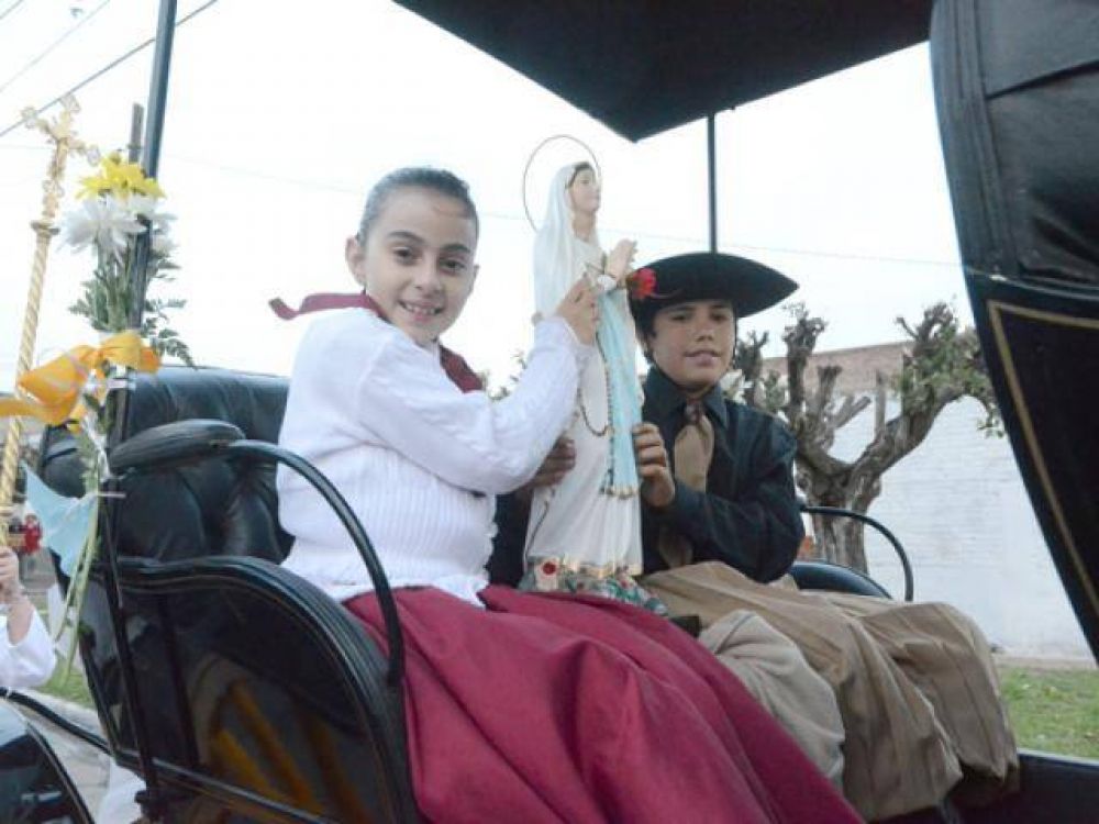 Inauguraron la ermita de Lourdes