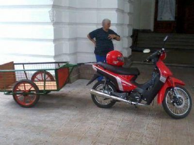 La municipalidad puso en marcha el programa de entrega de motos a los recolectores urbanos
