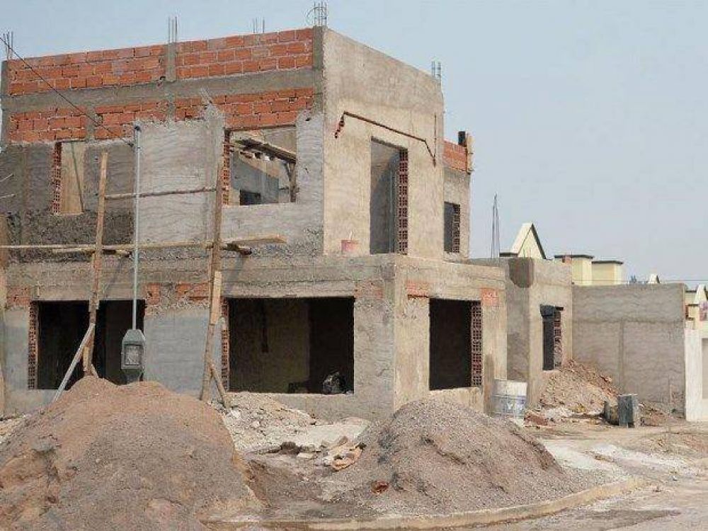 Indignaci�n en las redes sociales por las casas de Lomas de Medeiros
