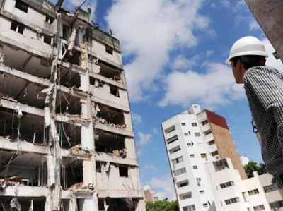 Ya demolieron las casas linderas y en pocos d�as comienzan con las dos torres