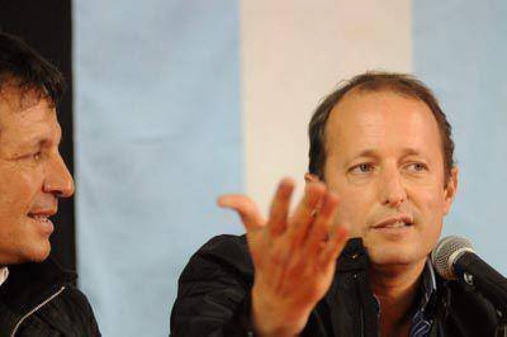 Insaurralde: "Hoy tenemos una Patria m�s organizada"