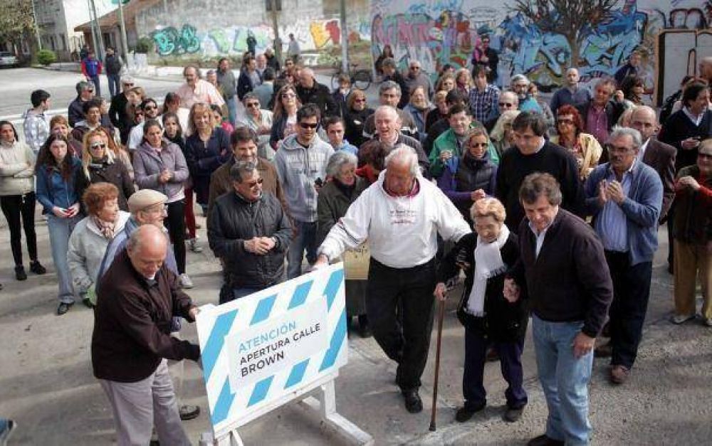 Abrieron las primeras 4 calles cortadas por las v�as del tren