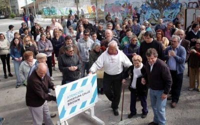 Abrieron las primeras 4 calles cortadas por las v�as del tren