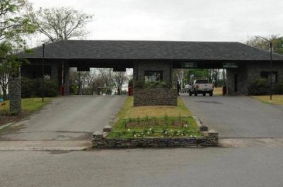 Varios ladrones acribillaron a tiros al sereno de un country en San Pablo