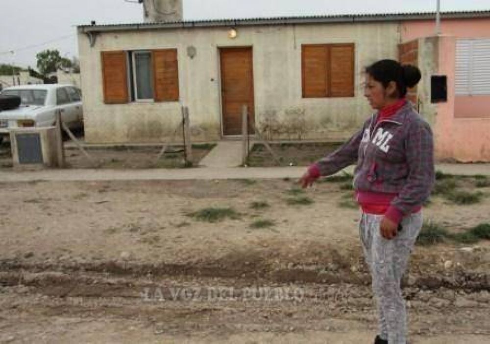 "�Est�n esperando que salga a hacer las compras para agarrar al asesino?"