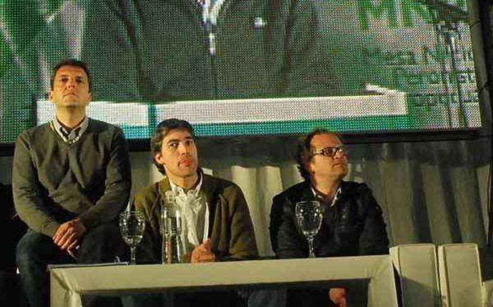 AMPLIA RECORRIDA DE SERGIO MASSA EN AZUL: "HAY QUE ARMAR EN SERIO UN PROYECTO DE ESTADO"