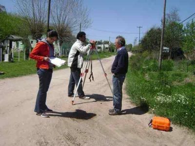 LA MUNICIPALIDAD PLANIFICA OBRAS EN CACHAR�