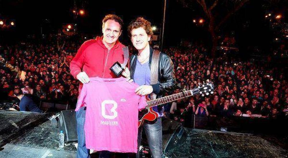Coti Sorokin brill� en el inicio del festival �Ballester, ciudad cultural�