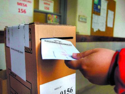 Con distintos objetivos, el PJ local y la UCR ya miran hacia el 2015