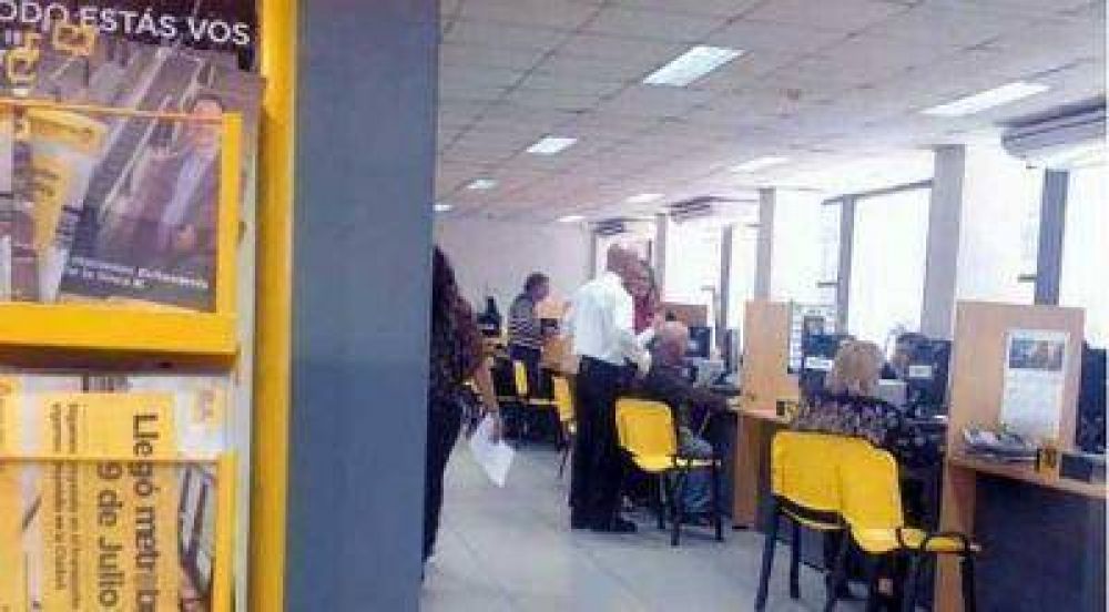 El candidato a diputado massista Marcelo D`Alessandro fue denunciado de manejar una mafia de las multas porte�as a trav�s de la Direcci�n General de Administraci�n de Infracciones (DGAI) de la ciudad de Buenos Aires.