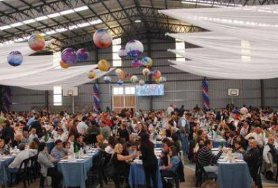 M�s de 2.000 personas festejaron los 70 a�os del sindicato Luz y Fuerza
