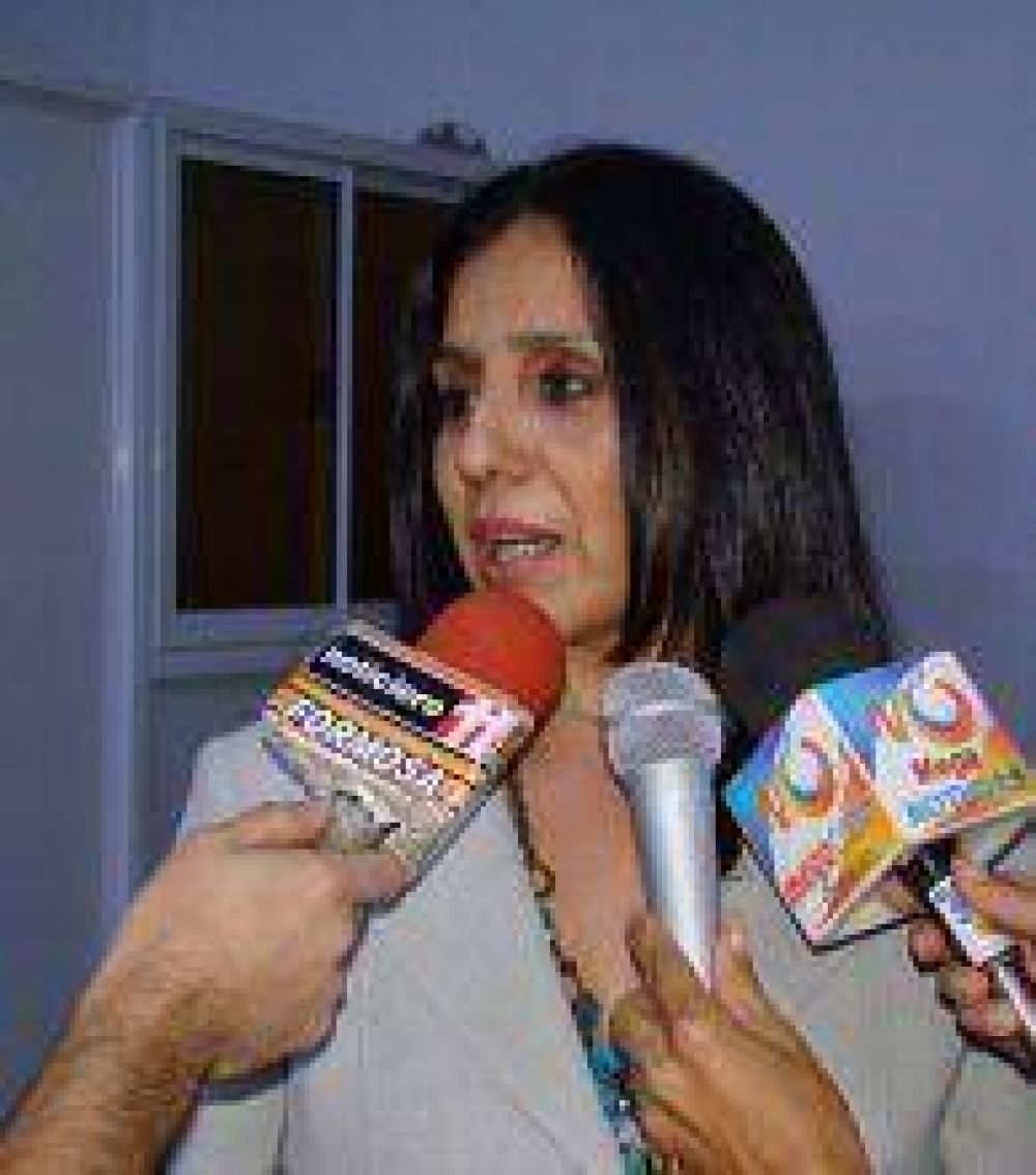 Para la senadora De la Rosa �el ciclo cerrado es el de gobiernos radicales que nos llevaron a la pobreza�
