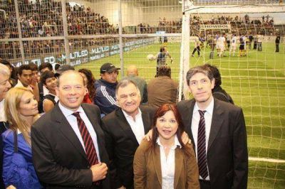 Florencio Varela: Se inaugur� el nuevo polideportivo municipal �La Patriada�