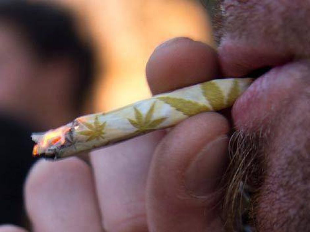 Tres detenidos por 20 gramos de marihuana