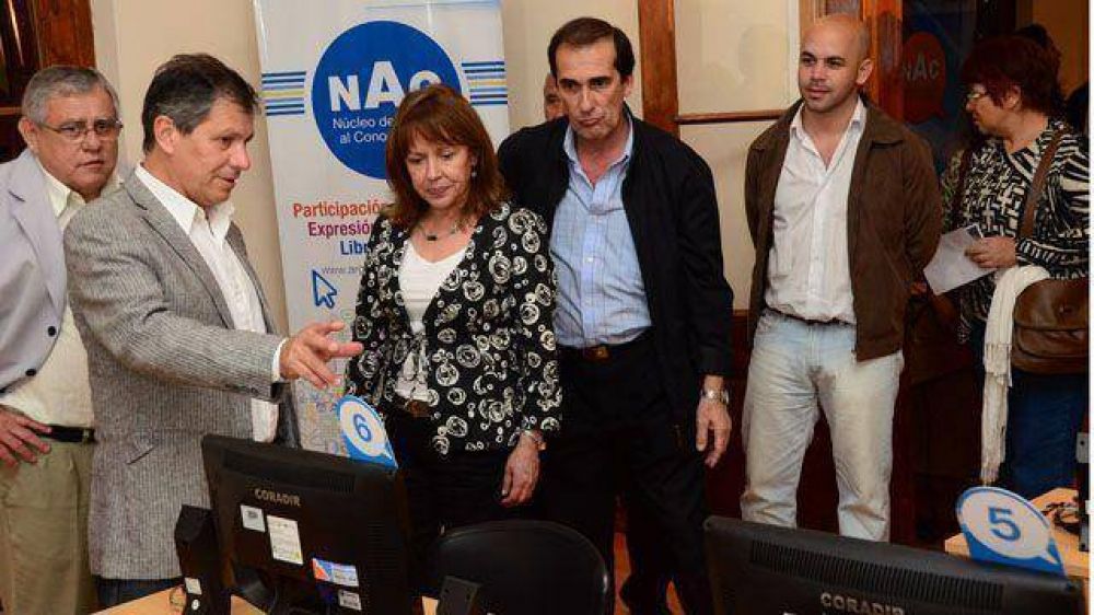 Hay en tres nuevos espacios de inclusi�n digital en la provincia  