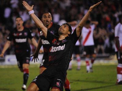 Newell's logr� un gran triunfo ante River y llega iluminado al cl�sico