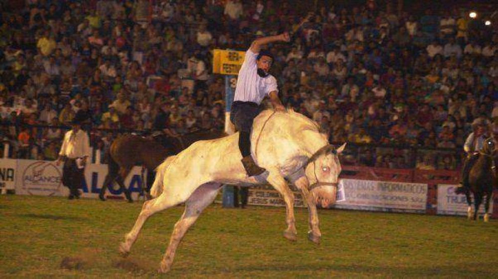 Dura respuesta del intendente de Jes�s Mar�a a Catupecu Machu
