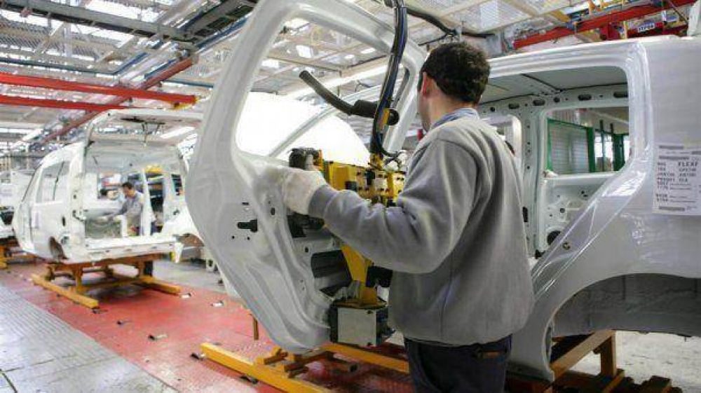 El sector automotriz crece por una demanda "pujante y s�lida"