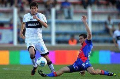 Tigre intent� por todos los medios pero choc� con un Monetti infranqueable