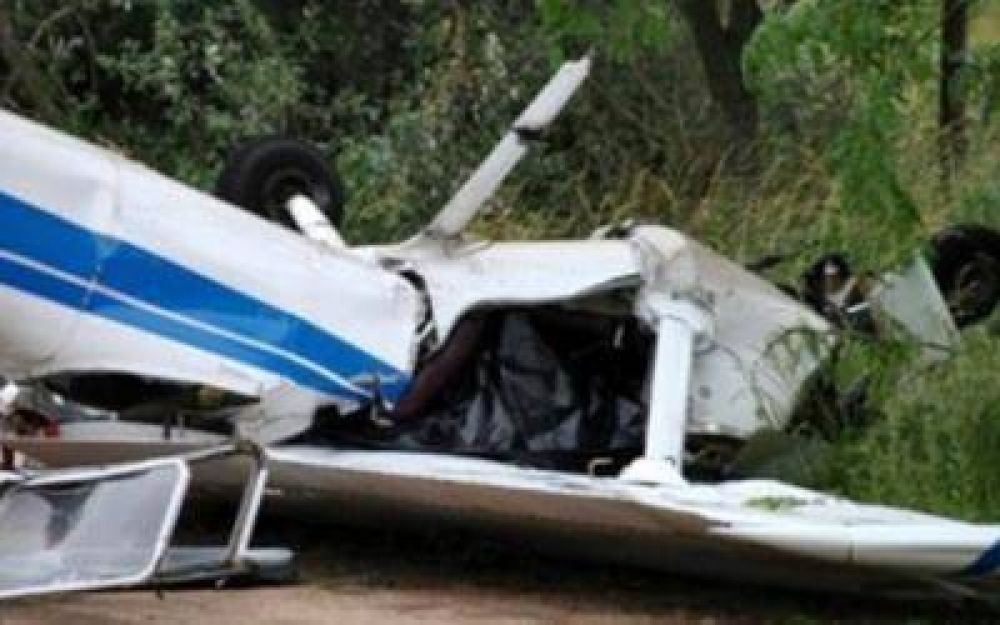 Dos muertos al caer una avioneta en General Rodr�guez