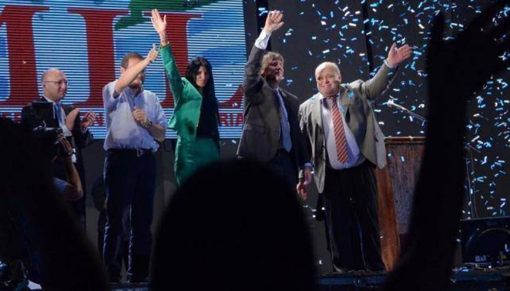 Boudou regres� a C�rdoba y esta vez evit� confrontar
