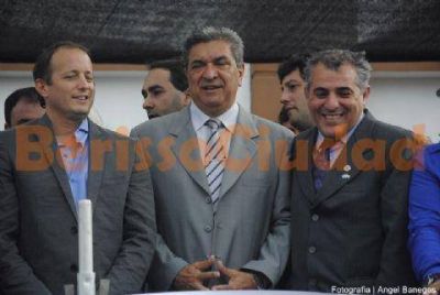 Slezack repudi� la �desubicaci�n total� de protestar en pleno desfile