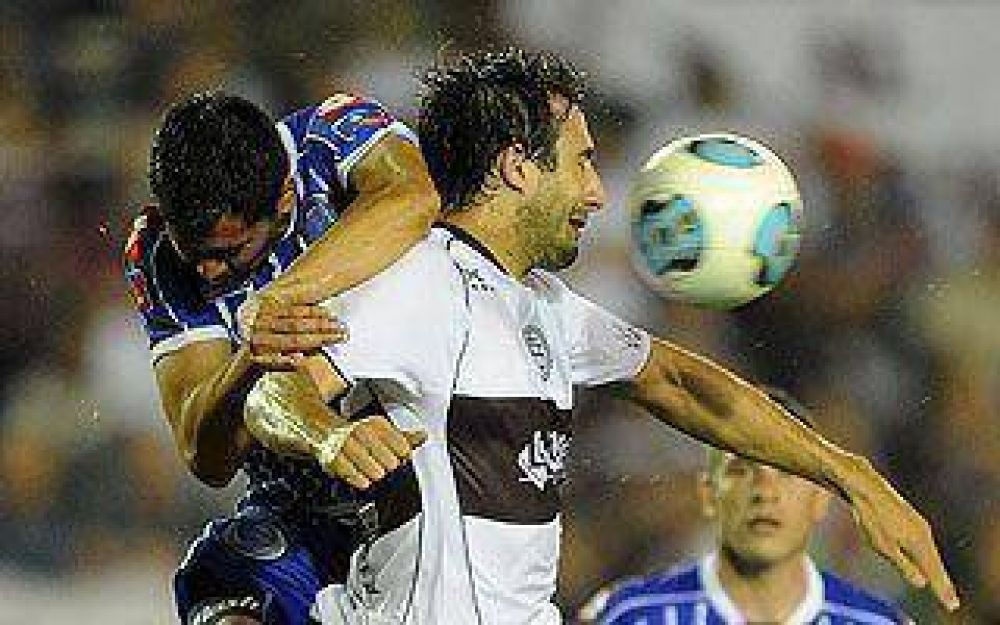 Otra derrota que lo deja lejos de la pelea por el campeonato