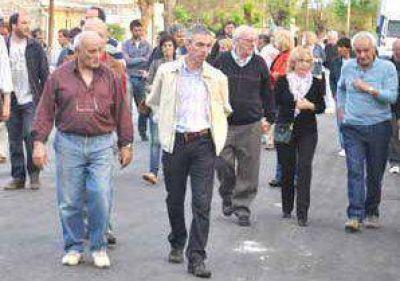 Inauguraron obras en tres plazoletas del Prado Espa�ol