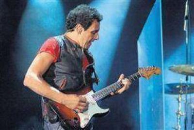 En Neuqu�n, Ricardo Mollo elogi� a Cristina y embisti� contra Lanata