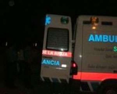 Choc� una alcantarilla y parte del motor fue a dar con otro veh�culo