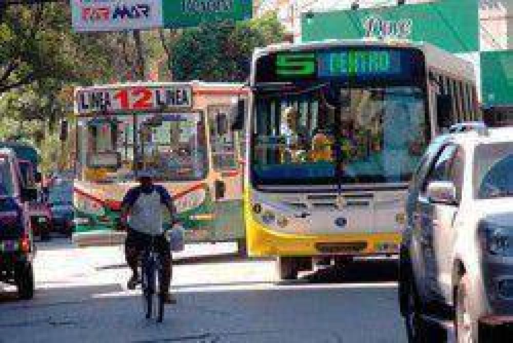 Transporte urbano: Vuelven las amenazas de suspensi�n de personal y reducci�n del servicio