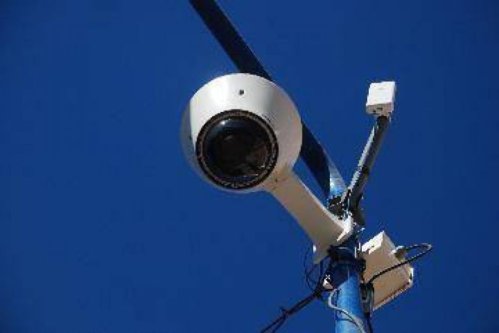 El Ejecutivo afina proyecto de videoc�maras en Bariloche