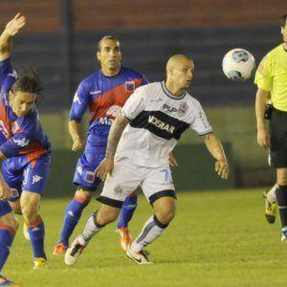 Banc� las adversidades con guapeza