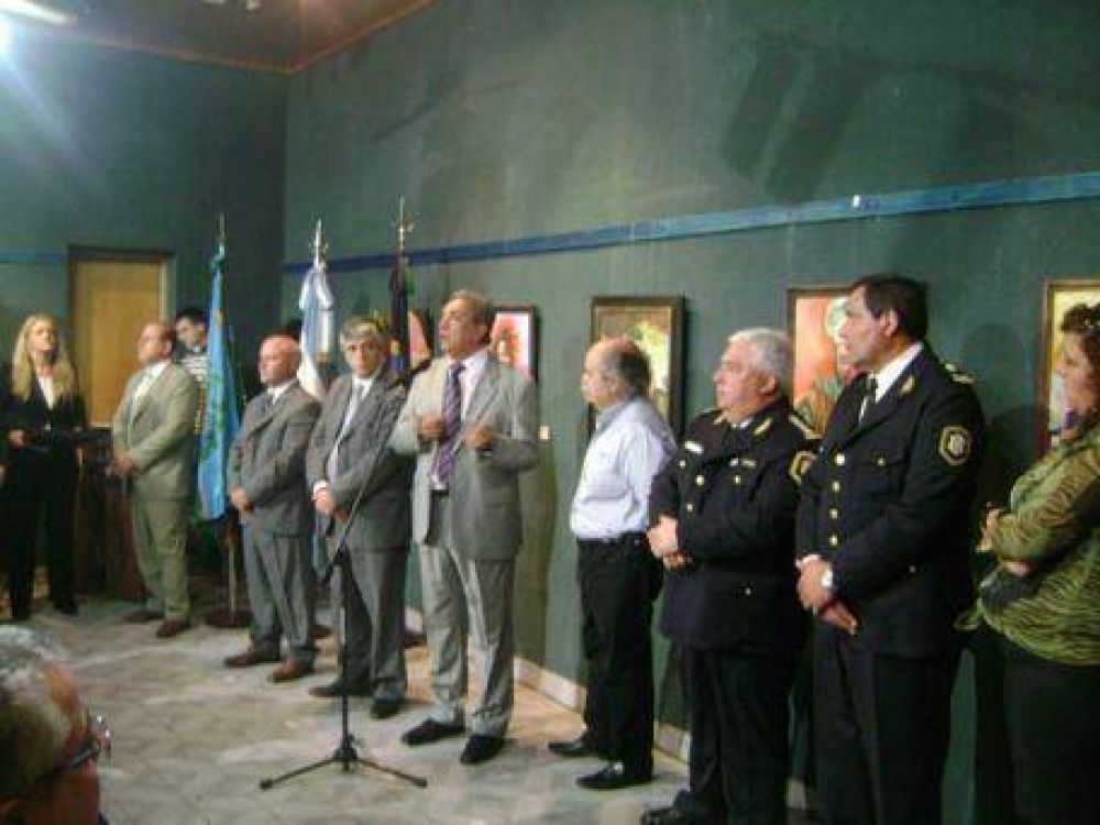 Con la presencia del ministro Granados, se present� el plan de Seguridad Regional en Berisso