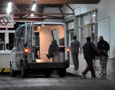Una adolescente recibi� una pu�alada en la v�a p�blica